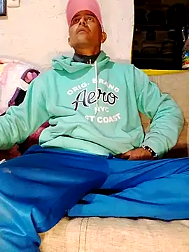 Snapshot of NewBe9D9 chatting on November 2025 09:21:01 AM NewBe9D9 online show from November 2025 09:21:01 AM