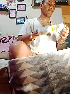 Snapshot of NewBe9D9 chatting on December 2025 11:15:02 AM NewBe9D9 online show from December 2025 11:15:02 AM