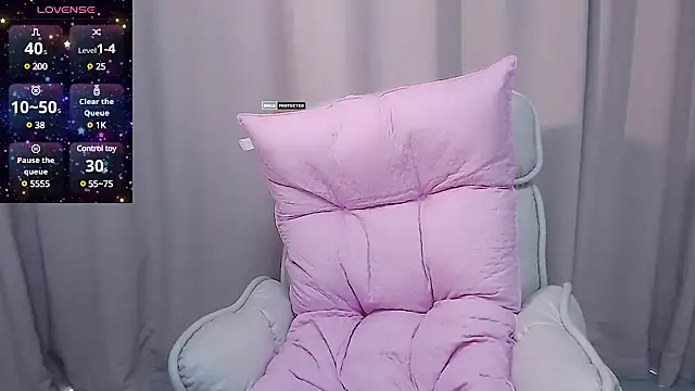 Snapshot of CN-Babycat chatting on March 2025 02:30:02 AM CN-Babycat online show from March 2025 02:30:02 AM