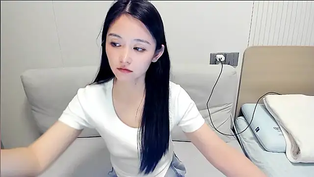 Snapshot of CN-Babycat chatting on September 2025 06:06:01 AM CN-Babycat online show from September 2025 06:06:01 AM