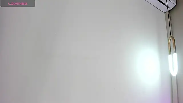 Snapshot of CharlotteDupontt chatting on January 2025 01:19:01 PM CharlotteDupontt online show from January 2025 01:19:01 PM