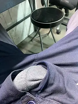 Snapshot of Sert_Lolitx chatting on December 2024 06:41:01 PM Sert Lolitx online show from December 2024 06:41:01 PM