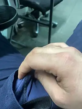 Snapshot of Sert_Lolitx chatting on January 2025 08:39:01 PM Sert Lolitx online show from January 2025 08:39:01 PM