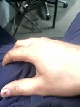 Snapshot of Sert_Lolitx chatting on January 2025 12:04:02 PM Sert Lolitx online show from January 2025 12:04:02 PM