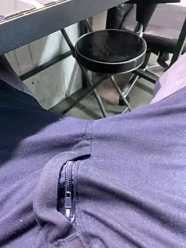 Snapshot of Sert_Lolitx chatting on February 2025 05:52:02 PM Sert Lolitx online show from February 2025 05:52:02 PM