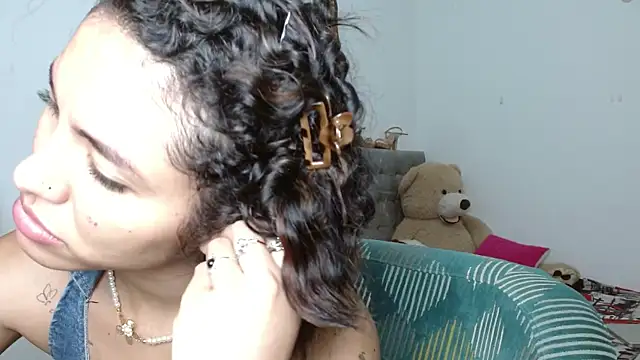 Sexy Lia  online show from May 2026 12:59:01 AM