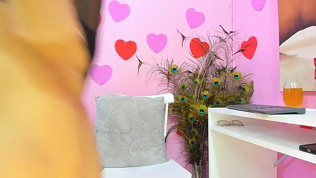 Snapshot of miss--flora chatting on March 2025 08:03:02 PM miss--flora online show from March 2025 08:03:02 PM