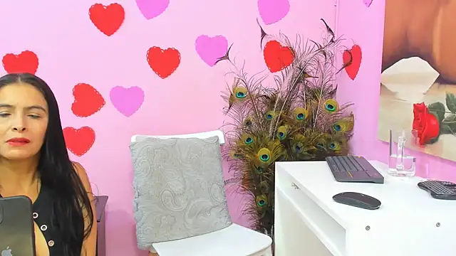 Snapshot of miss--flora chatting on March 2025 11:07:01 PM miss--flora online show from March 2025 11:07:01 PM