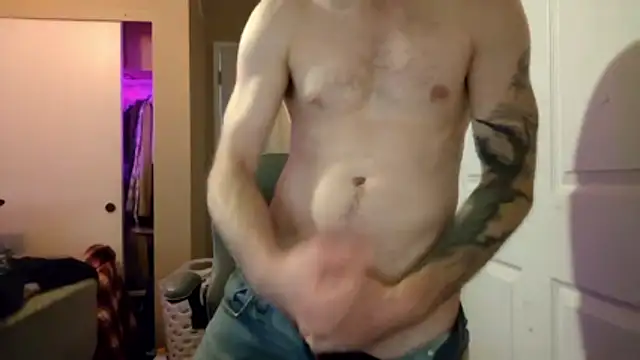 Huntzg23 online show from May 2026 07:13:01 AM