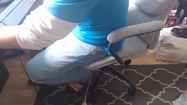 dirtynylonboy33 online show from May 2026 03:11:01 PM