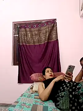 Hot-shot99 online show from February 2025 12:33:01 PM