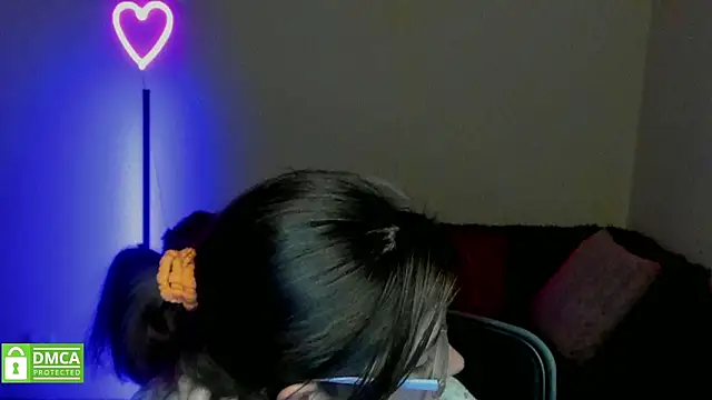 Alicia redfollow online show from February 2025 09:40:01 PM