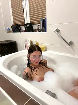 NikaCyberslut online show from October 2025 07:03:01 PM