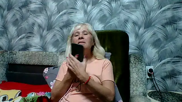 sakura blonde online show from October 2025 06:39:02 PM