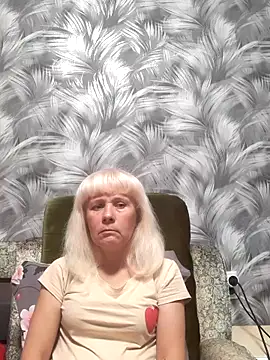 sakura blonde online show from November 2025 05:58:02 PM