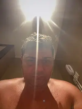 SecretlyDD online show from March 2025 02:32:02 PM