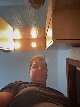 SecretlyDD online show from March 2025 04:23:02 PM