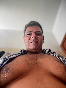 SecretlyDD online show from October 2025 09:02:02 AM