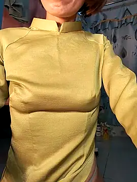 Snapshot of Lucy_limon chatting on March 2025 02:12:01 PM Lucy limon online show from March 2025 02:12:01 PM