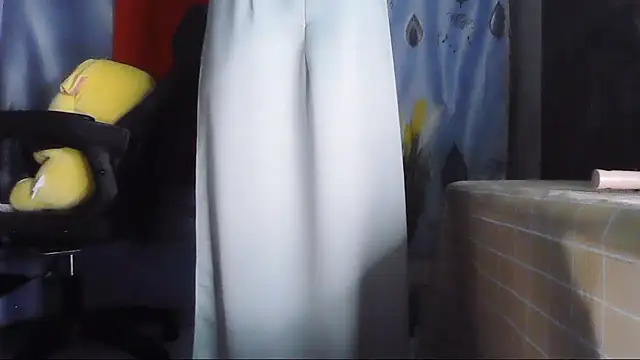 Snapshot of Lucy_limon chatting on September 2025 10:54:02 PM Lucy limon online show from September 2025 10:54:02 PM