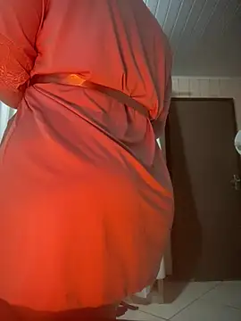 Snapshot of pAuLa_- chatting on February 2025 05:46:02 AM pAuLa - online show from February 2025 05:46:02 AM