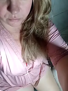 Snapshot of pAuLa_- chatting on September 2025 01:31:02 AM pAuLa - online show from September 2025 01:31:02 AM