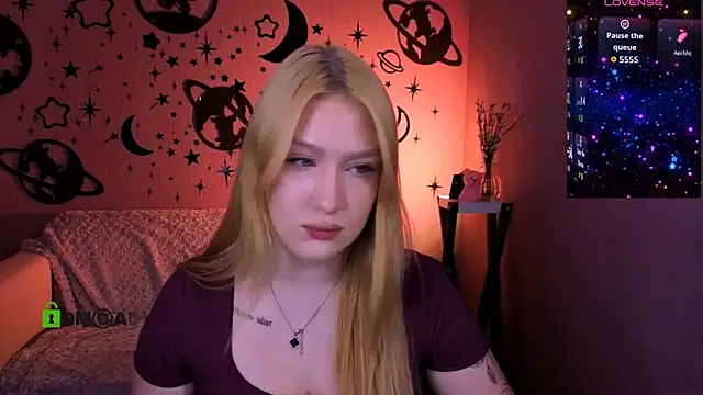 playful sophie online show from May 2026 07:30:01 PM