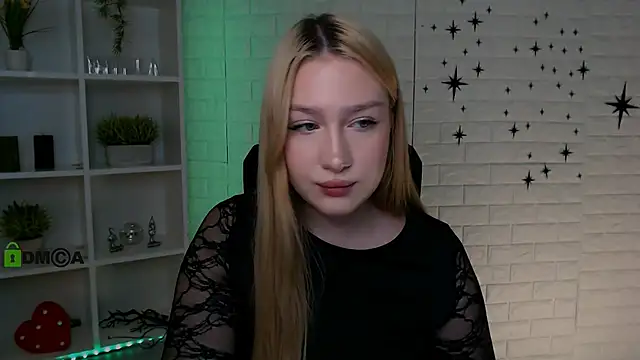 playful sophie online show from May 2026 07:33:02 PM