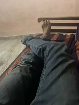 Snapshot of Indiancockmilk chatting on December 2024 12:47:02 PM Indiancockmilk online show from December 2024 12:47:02 PM