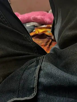 Snapshot of Indiancockmilk chatting on December 2024 02:47:02 PM Indiancockmilk online show from December 2024 02:47:02 PM