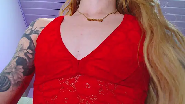 Snapshot of GabbyHills chatting on February 2025 06:44:01 AM GabbyHills online show from February 2025 06:44:01 AM