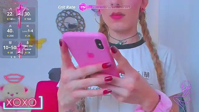 Snapshot of GabbyHills chatting on October 2025 05:11:01 PM GabbyHills online show from October 2025 05:11:01 PM