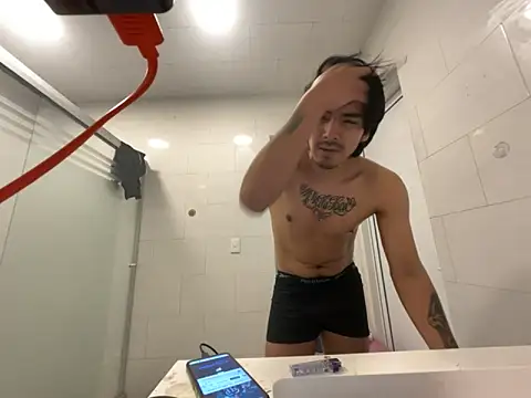 GIOOOO568 online show from April 2026 11:42:01 PM