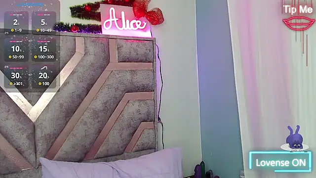 Snapshot of Anny_Fox- chatting on January 2025 05:58:02 AM Anny Fox- online show from January 2025 05:58:02 AM