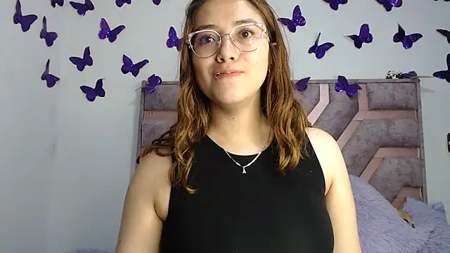 Snapshot of Anny_Fox- chatting on November 2025 03:38:01 AM Anny Fox- online show from November 2025 03:38:01 AM