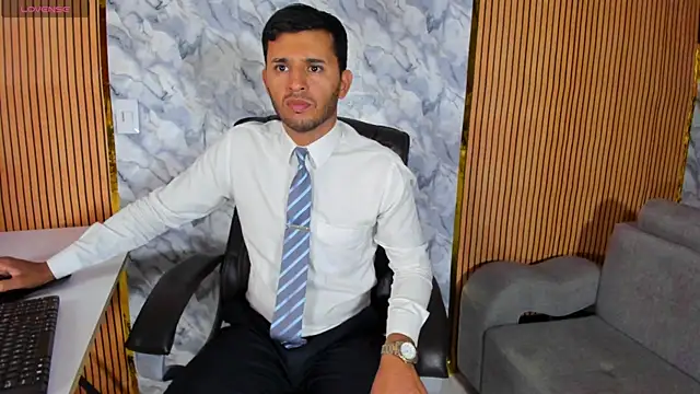 Hideintheoffice online show from September 2025 11:34:01 AM