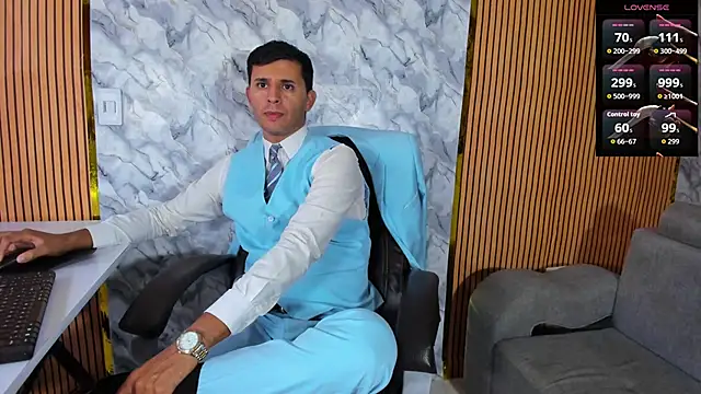 Hideintheoffice online show from September 2025 10:54:01 PM