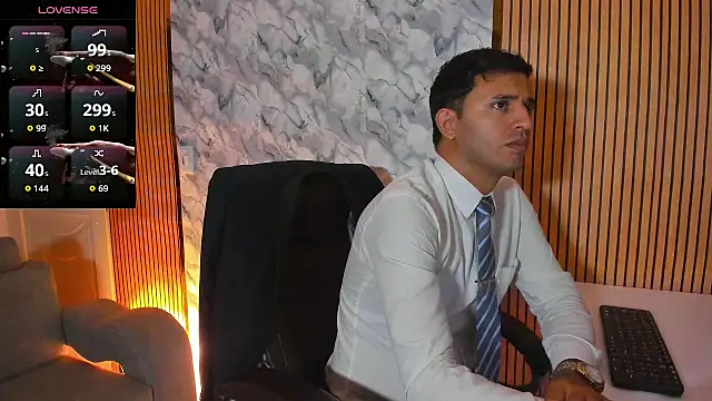 Hideintheoffice online show from October 2025 11:37:02 PM