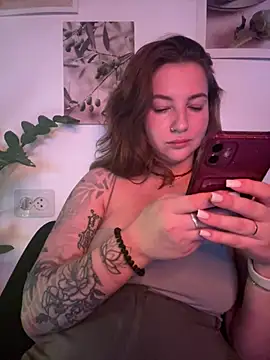 MayaMystic online show from April 2026 01:20:02 PM