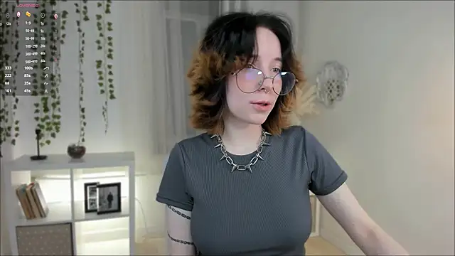 lilithlunna online show from January 2025 03:33:01 AM