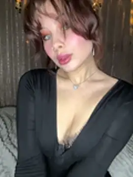 Snapshot of AmmyRich1 chatting on March 2026 01:51:03 PM AmmyRich1 online show from March 2026 01:51:03 PM