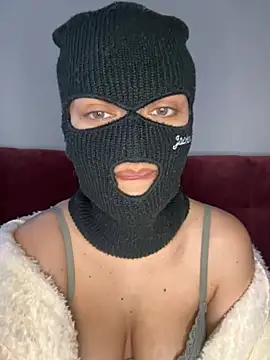 Nikki Hoee online show from February 2026 03:44:02 PM