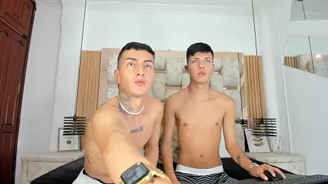 Snapshot of Angel_xxx chatting on January 2025 08:19:02 PM Angel xxx online show from January 2025 08:19:02 PM