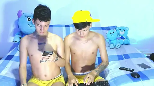 Snapshot of Angel_xxx chatting on February 2025 03:42:01 AM Angel xxx online show from February 2025 03:42:01 AM