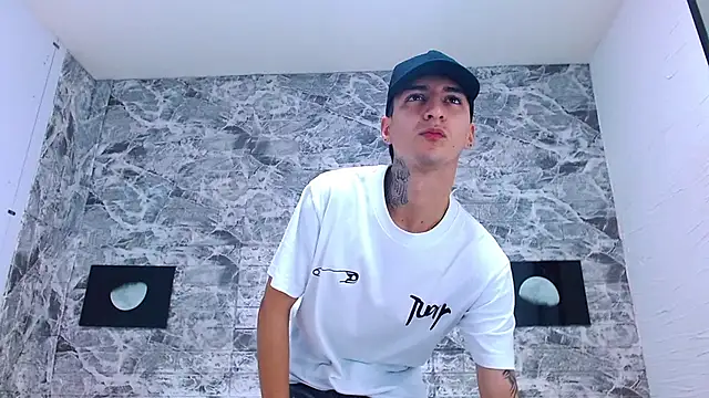 Snapshot of Angel_xxx chatting on January 2026 11:37:01 AM Angel xxx online show from January 2026 11:37:01 AM