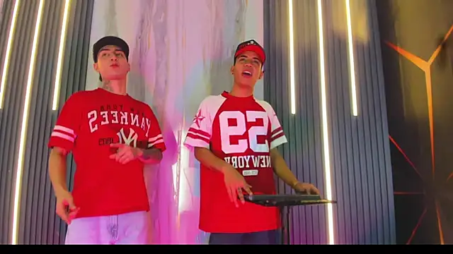 Snapshot of Angel_xxx chatting on April 2026 04:55:02 PM Angel xxx online show from April 2026 04:55:02 PM