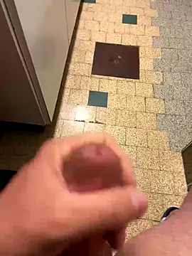 mikiss789 online show from November 2025 04:15:02 AM