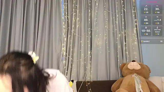 Snapshot of queenasian chatting on December 2024 12:10:02 AM queenasian online show from December 2024 12:10:02 AM