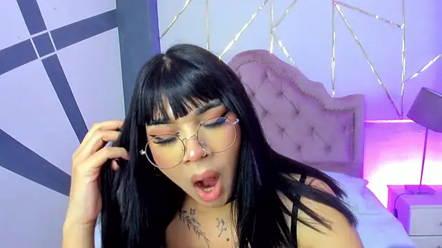 RoseCassie online show from January 2025 06:53:02 PM