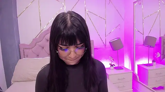 RoseCassie online show from January 2025 01:15:01 PM